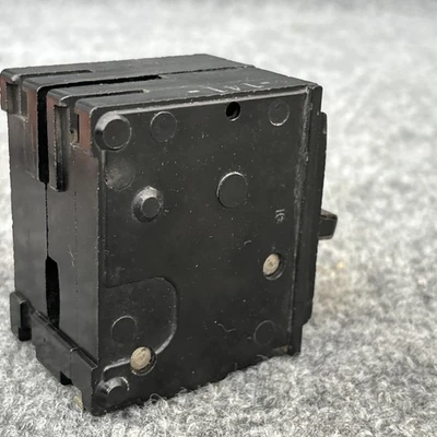 Used GE THQL2150 Circuit Breakers California US | Davliegogo LLC #1705556