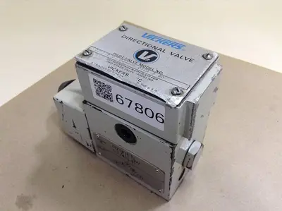 USED VICKERS 02-119767DG4S4W012AB60