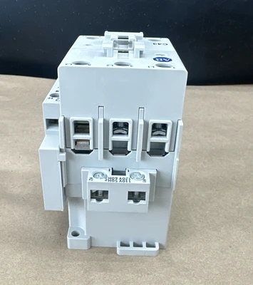 NEW Allen-Bradley 100-C43D10