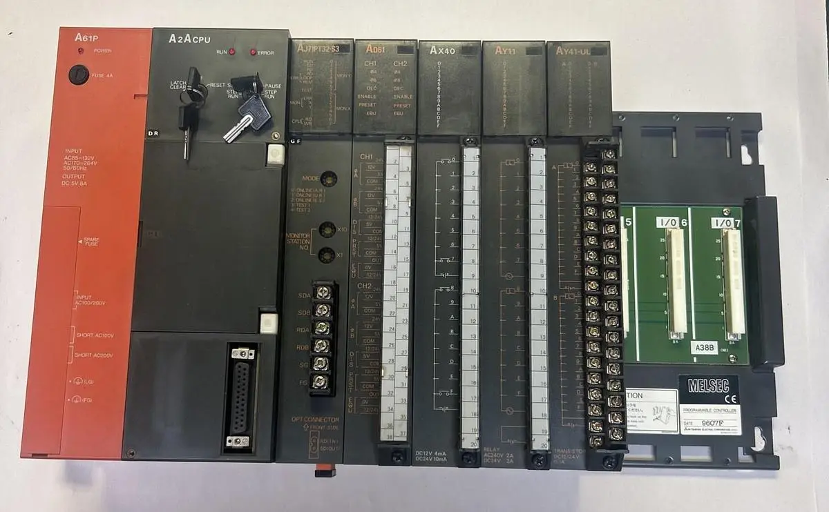 Used MITSUBISHI ELECTRIC A2ACPU PLC Chassis Ohio US | Surplus Asset Holdings #1246128