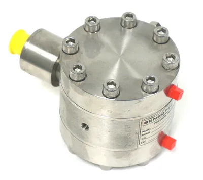 NEW SENSOTEC Z/882-07 PRESSURE TRANSDUCER 0+/-2 PSID, Z88207