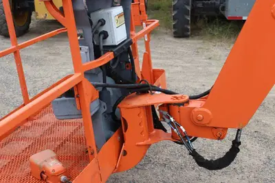 JLG 800 A, 4WDTelescopic Articulating Boom Lift