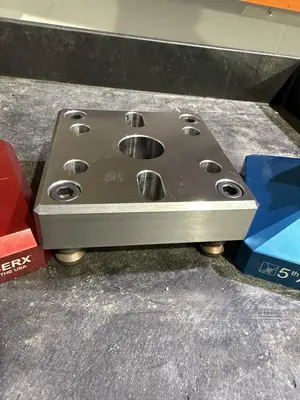 5th Axis Quick Change Fixture Plate With 5th Axis R96-DM25 Riser Plate With a 5th Axis DM25 Dovetail