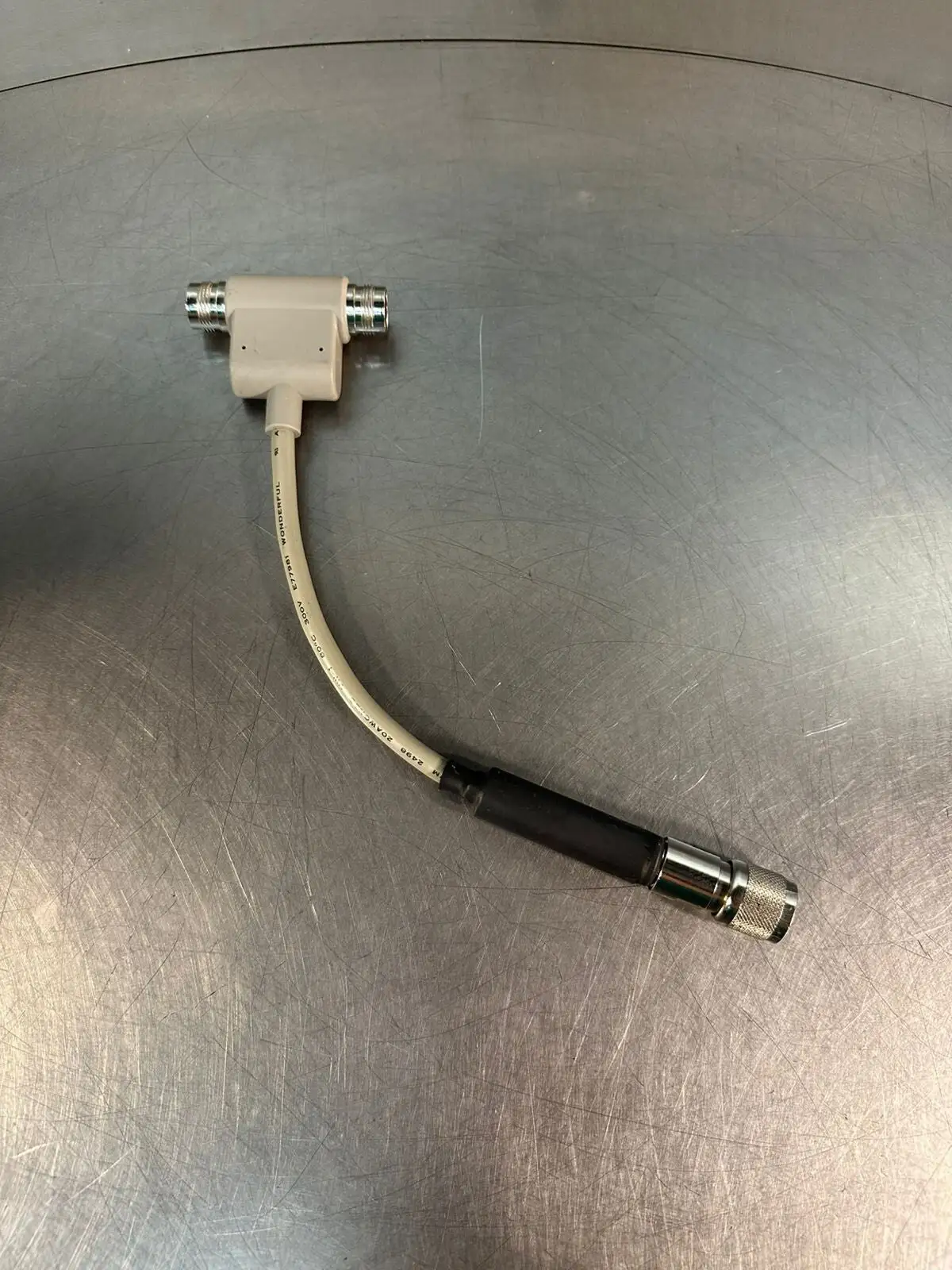 Awm E77981 2498, VW-1 80C 300V 36000675-001 Cable Connector Adap (7.2.2)