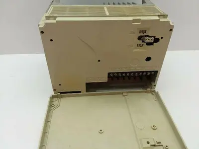 Mitsubishi FR-A044-2.2K-UL Inverter Drive 380-460VAC 9.9A 3HP 3 Phase