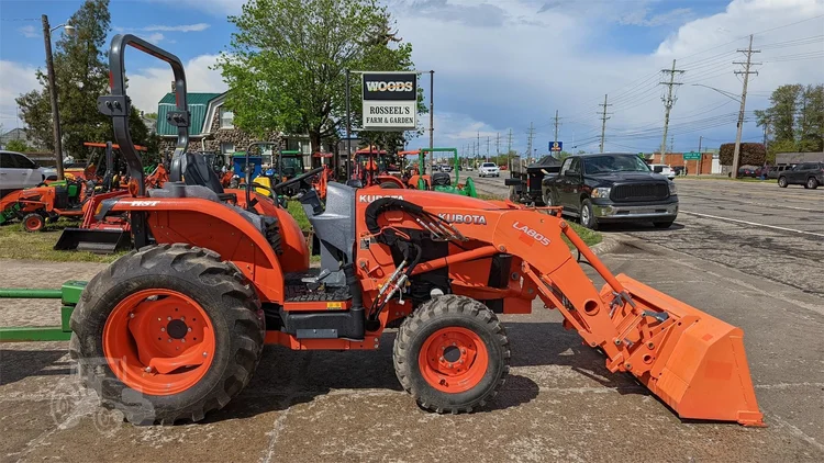 Used 2013 KUBOTA L3560 Agricultural Tractors | Rosseel's Equipment Inc #720664