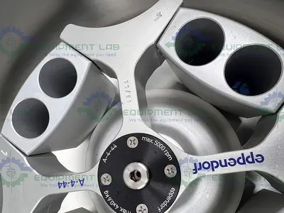 USED EPPENDORF 5804 BENCHTOP CENTRIFUGE W/ EPPENDORF A-4-44 ROTOR 5000 RPM