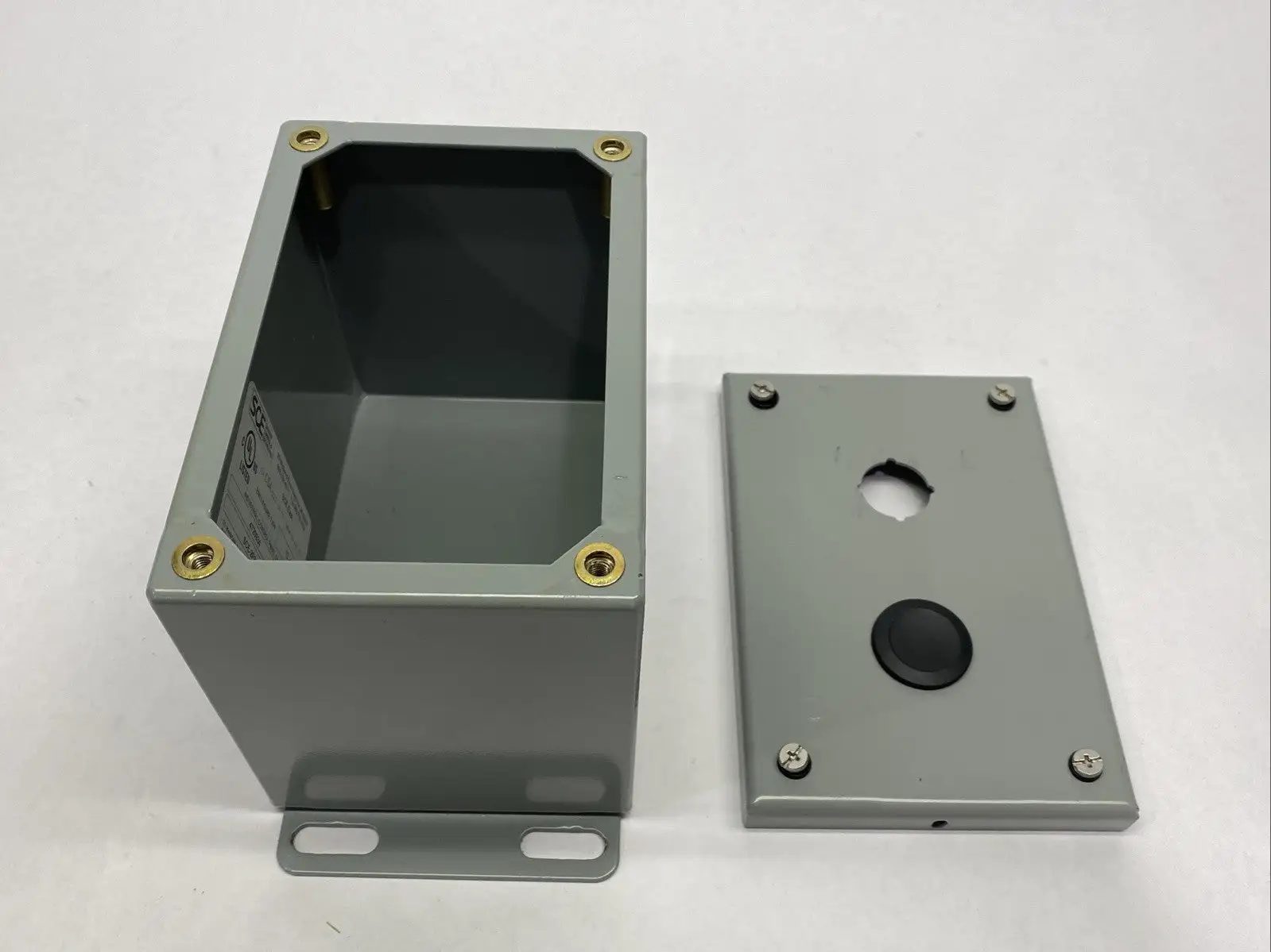 Used SCE SCE-2PBXI Electrical Boxes Michigan US | Maverick Industrial Sales #1399966