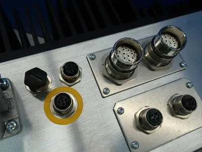 NEW SEW SERVODRIVE PHC21AA075M1E31A00