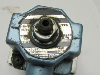 Skinner A3LB2177 110/120V 50/60Hz 175PSI 3 Way Direct Acting Valve 1/8" Ports