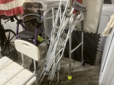 Used LARGE LOT OF WHEELCHAIRS CRUTCHES WALKERS AND SHOWER SEATS _UNKNOWN_ Home Care / Nursing Supplies Michigan US | Miedema Asset Management Group #1414871