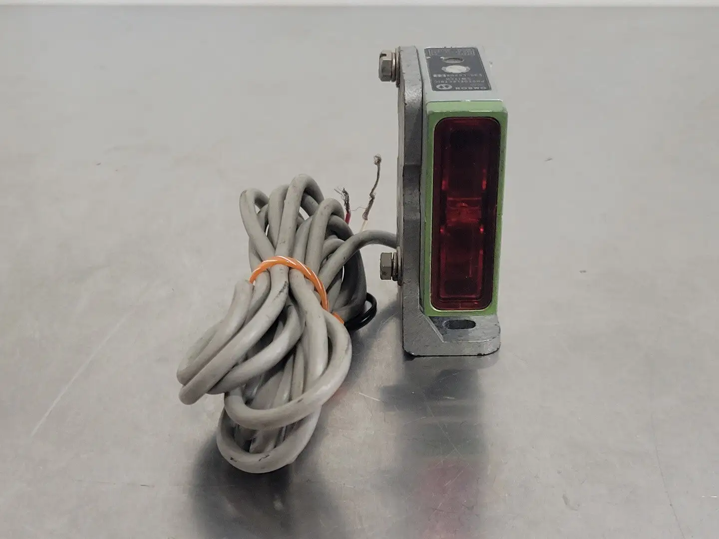 USED OMRON E3S-LS20XE1