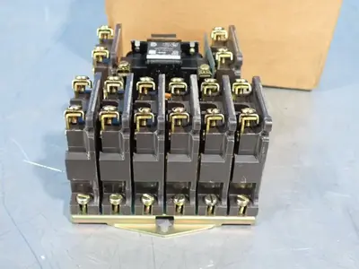 USED JOSLYN CLARK CONTROLS 5U876