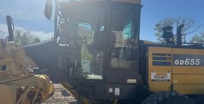 USED 2016 KOMATSU GD655-6