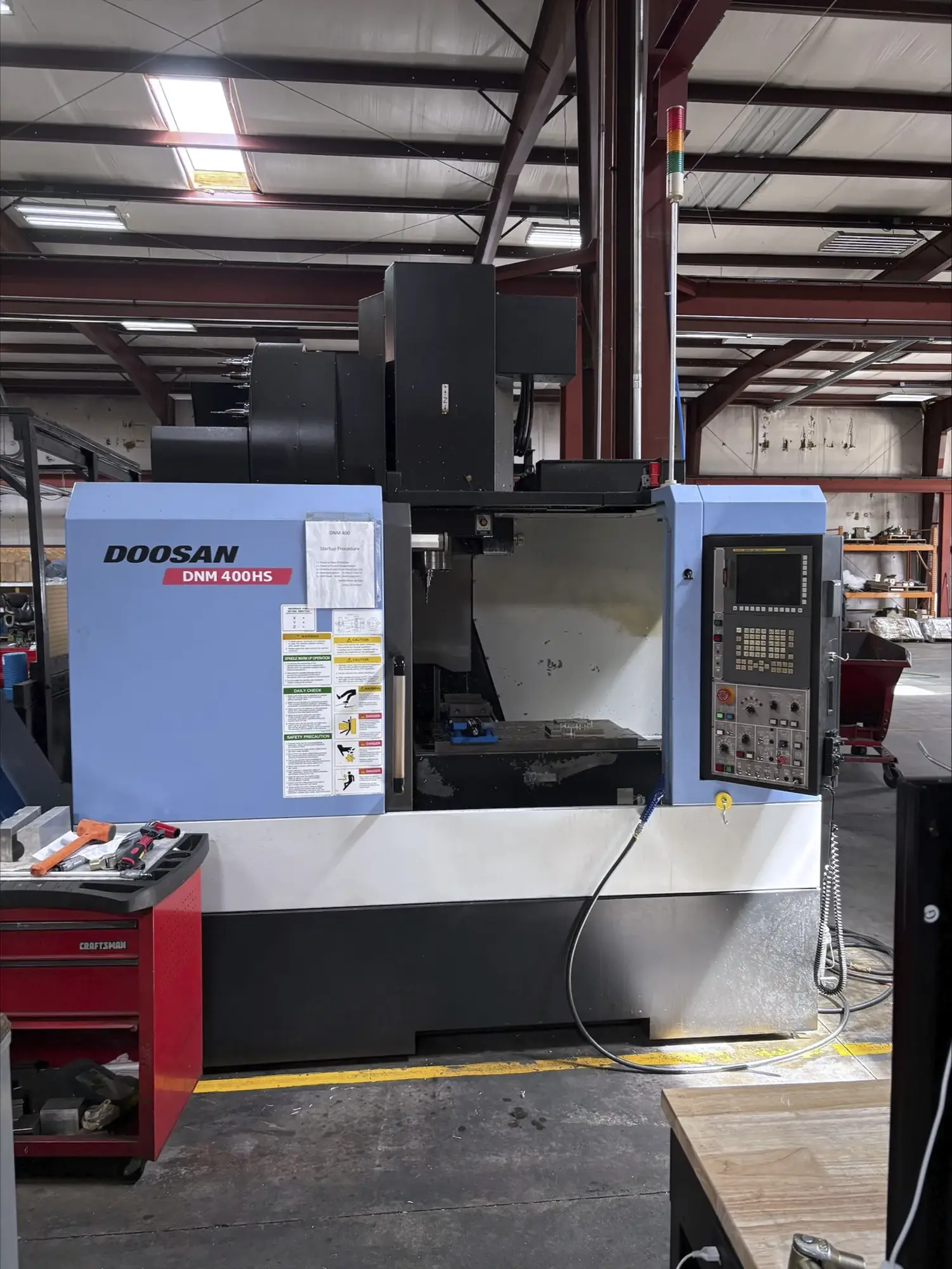 Used 2010 DOOSAN DNM 400HS Vertical Machining Centers Illinois US | Machinery Marketing International #1503553