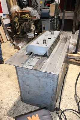 Lockformer Forming Machine
