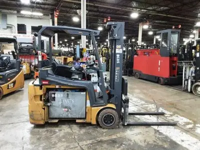 USED 2019 CATERPILLAR 2ET4000