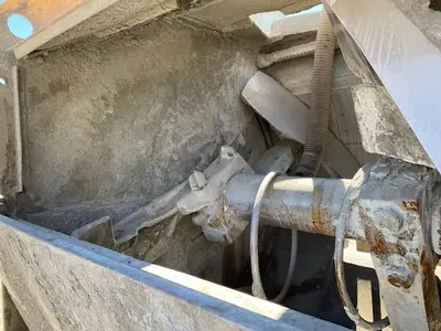 Used 2000 BESSER 100 CU FT Concrete Equipment (Miscellaneous) Quebec CA | DIT Equip #1412415
