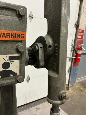 Used _UNKNOWN_ _UNKNOWN_ Arbor Presses Ohio US | Equipment Recovery Corp. #1331791