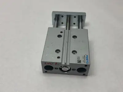 USED FESTO GUIDED DRIVE CYLINDER 50MM STROKE 20MM BORE 170919