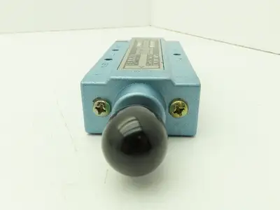 S3B0CCX2 Skinner Directional Control Valve 5/2 5 Way 2 Pos 1/4" NPT 150 PSI