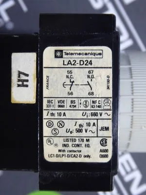 Telemecanique Contactor CA2-DN122 110V Coil with LA2-D24 Time Delay Block Used