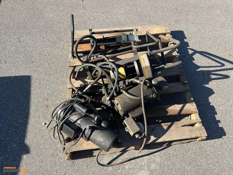 Used PARKER HYDRAULIC CRIMPER SYSTEM Crimpers Michigan US | Miedema Asset Management Group #1186637