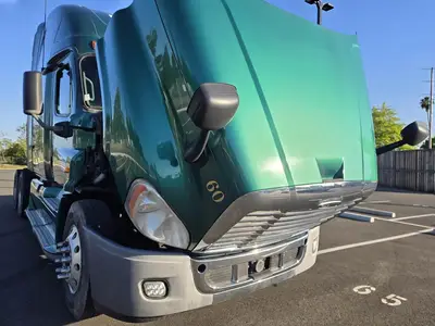 USED 2012 FREIGHTLINER CASCADIA 125