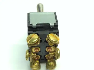 USED EATON 6 TERMINALS 10A 250 / 15A 125VAC 3/4HP