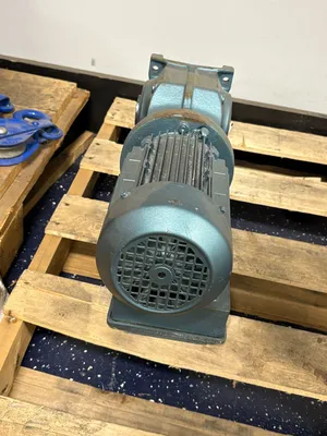 SEW-EURODRIVE DFT80K4 Gearmotors | ESS Industrial Equipment Sales (2)