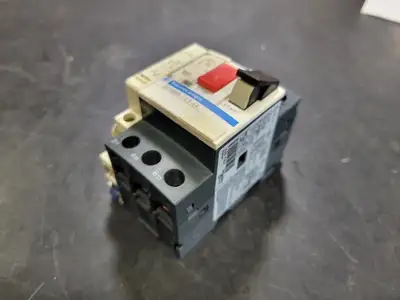 USED TELEMECANIQUE GV2ME08