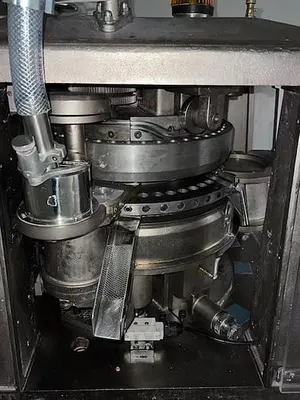 Manesty Layerpress 47-station Rotary Tablet Press