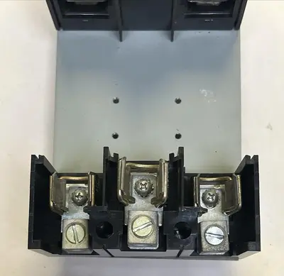 Used ARROW-HART FQV Miscellaneous Equipment (Electrical & Power) Ohio US | Surplus Asset Holdings #1242086