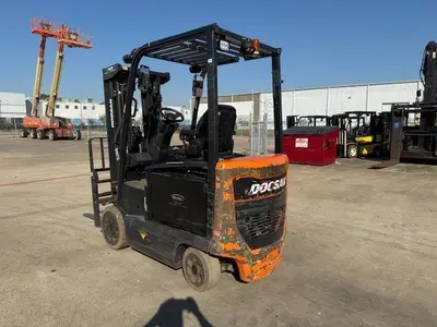 Used DOOSAN BC30S-7 4-Wheel Sit down Electric Counterbalance Forklifts Illinois US | Somerset Equipment Sales #1546141