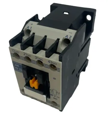 NEW TELEMECANIQUE CA4DN22BD CONTROL RELAY 24V 023075