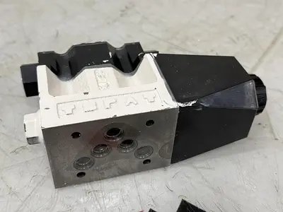 USED TOKIMEC DG4VS-5-0A-M-P7L-H-7-40