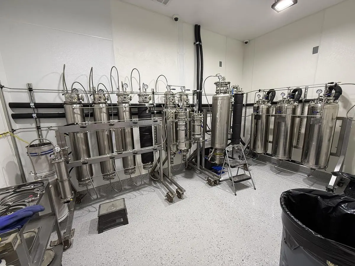 Bizzy Bee Quad Rack Hydrocarbon Extractor