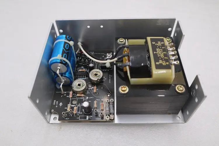 Used _UNKNOWN_ _UNKNOWN_ Linear Power Supplies Pennsylvania US | Global Equipment International, LLC #1434817