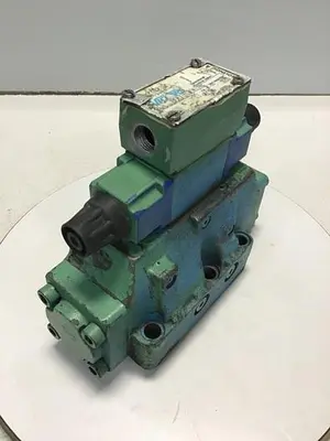 USED VICKERS DG4V-3-6C-M-W-B-40