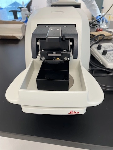 Used LEICA _UNKNOWN_ Microtomes California US | Biotech Equipment Sales #1485533
