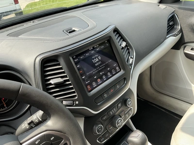 USED 2021 JEEP CHEROKEE