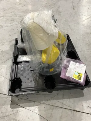 New | in-Stock FANUC LR Mate 200iD/7L , R-30iB Mate Plus Controller, Pendant Robots Michigan US | Maverick Industrial Sales #1395339