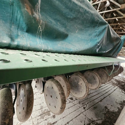 JOHN DEERE 455 Grain Drill | Iron Listing (36)