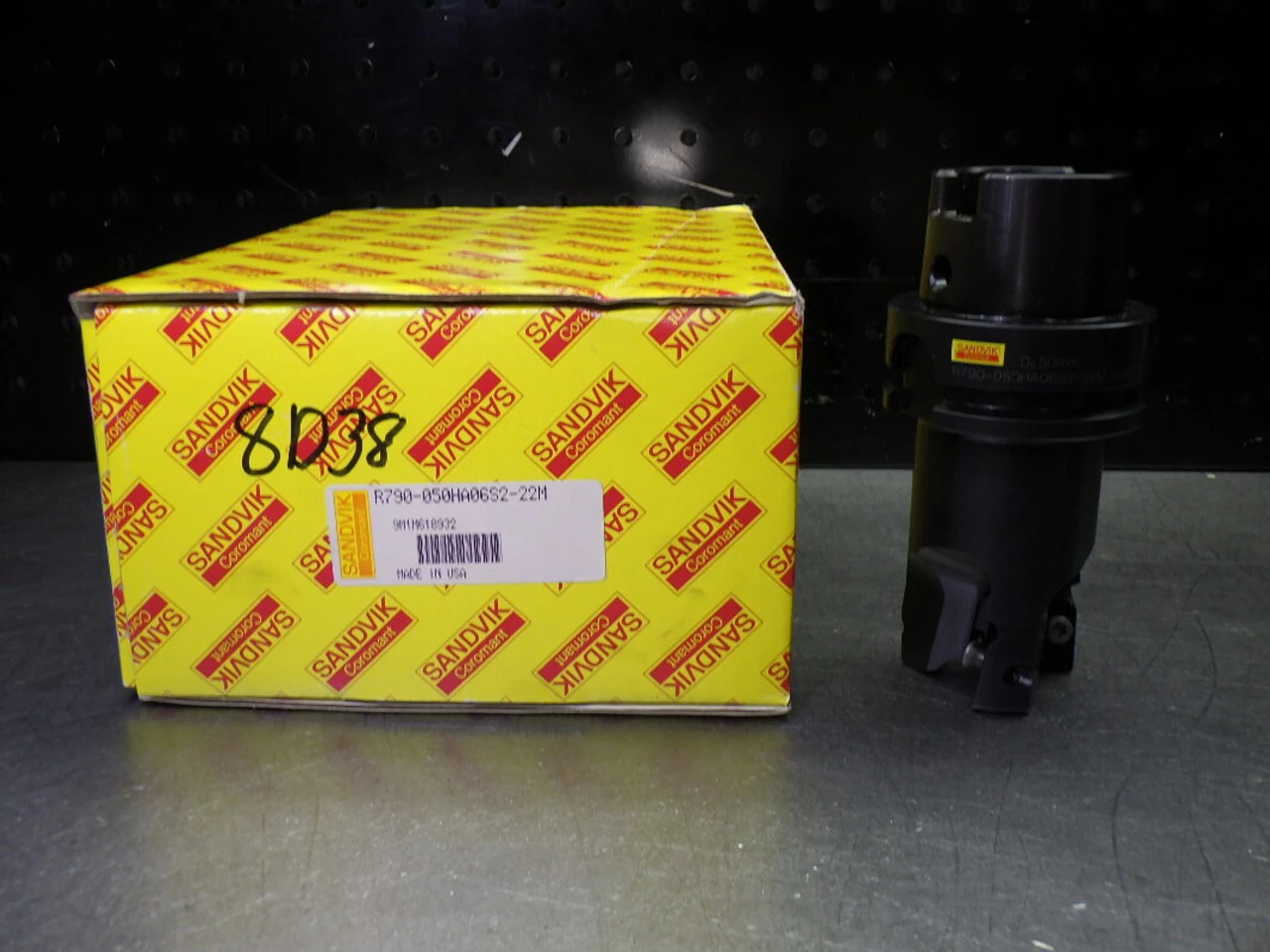 Sandvik HSK63A 50mm 90Deg 3 Flute Milling Cutter R790-050HA06S2-22M (LOC2773C)