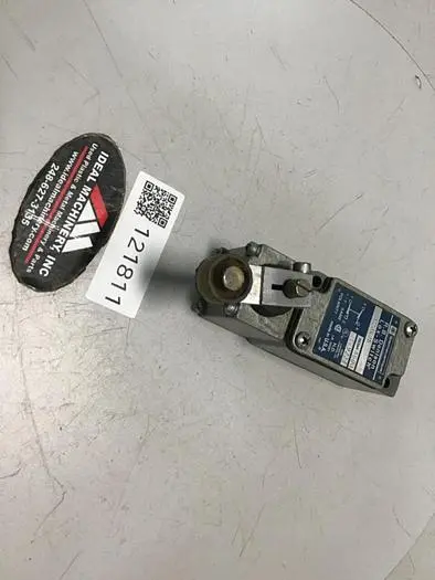 Used TELEMECANIQUE C2JK05 Relays & Switches Michigan US | Ideal Machinery #699022