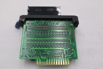 GE FANUC IC610MDL107B SINK LOAD INPUT MODULE 24VDC 16 Circuits STOCK L-578C