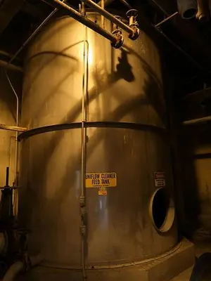 USED APACHE STAINLESS TANK