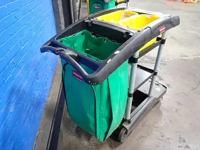 Rubbermaid Janitor Cart