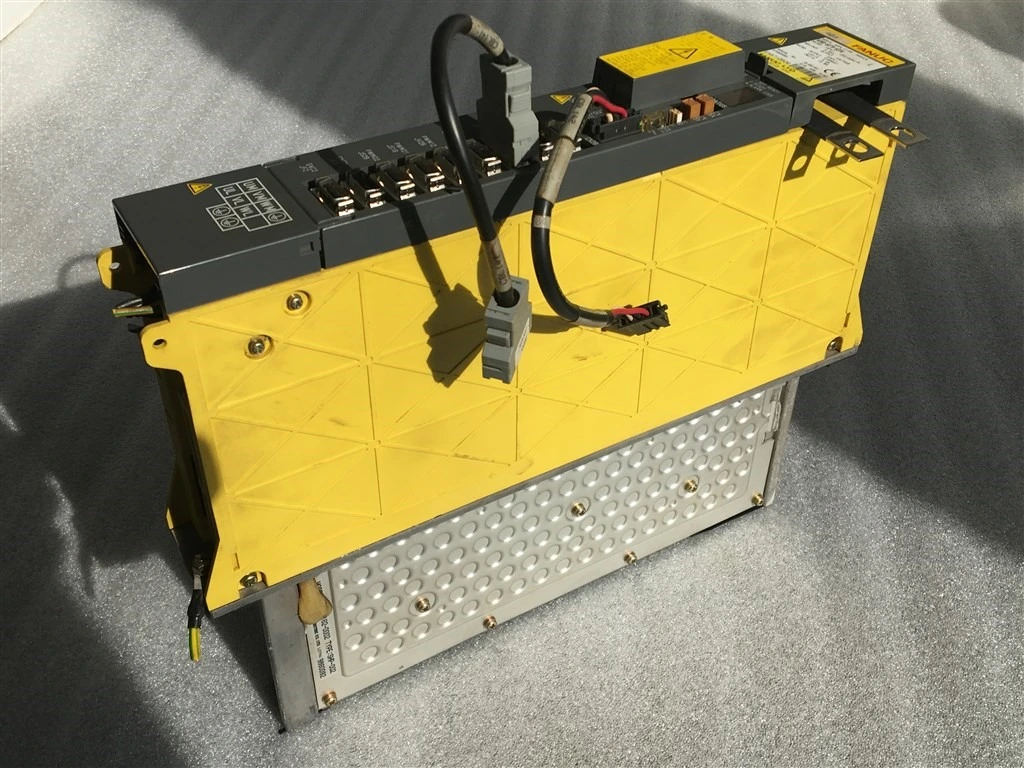 USED FANUC A06B-6079-H204 (7)-SERVO AMPLIFIER MODULE, 3.4 KW