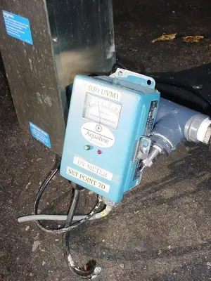 USED IONPURE UV STERLIZER SR1 TRI-C